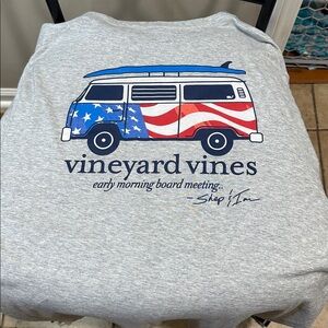 Like new Vineyard Vines Long Sleeved Tee